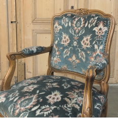 Set of 6 Antique Louis XV Dining Chairs includes 2 Armchairs