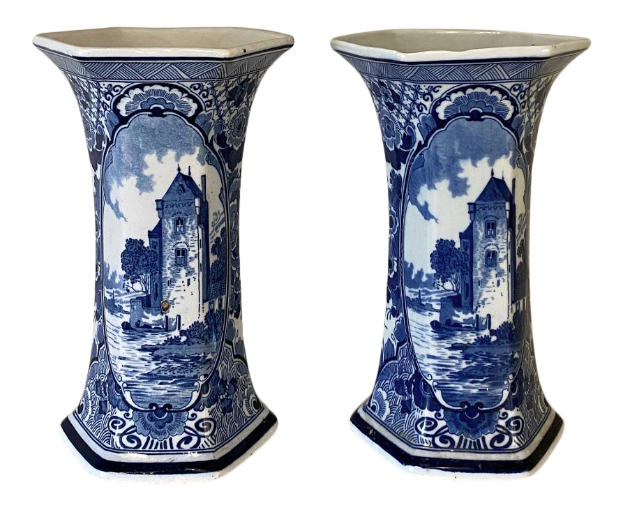 Konklusion Kunstig Brøl Pair 19th Century Delft Blue & White Vases