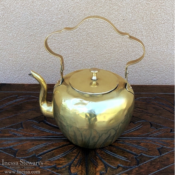 https://www.inessa.com/218950-thickbox_default/19th-century-brass-tea-kettle.jpg