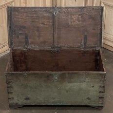 Early 19th Century Hand-Crafted Rustic Swedish Painted Trunk