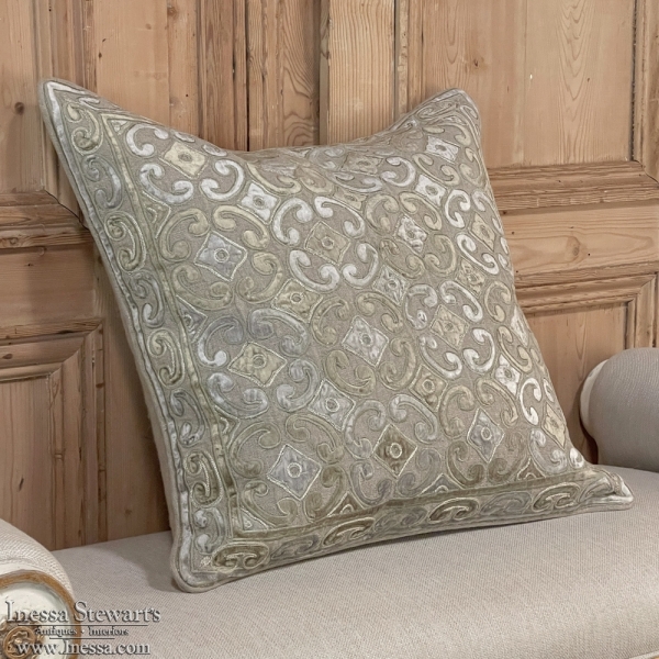 Belgian Hand-Made Linen and Velvet Throw Pillow