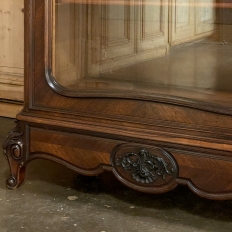 19th Century French Louis XV Rosewood Display Armoire