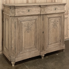 18th Century Country French Louis XVI Period Buffet in Stripped Oak