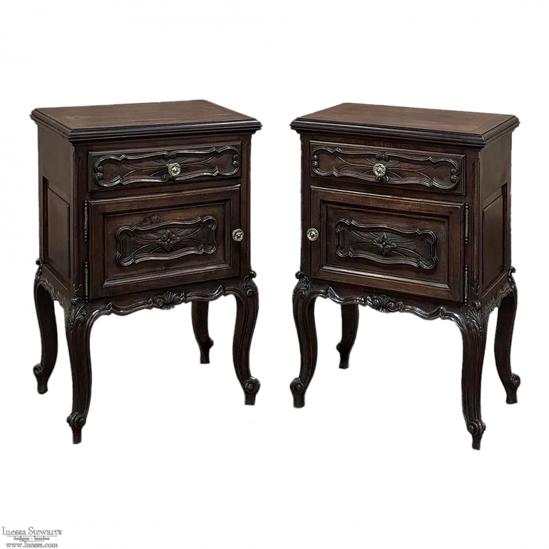 Pair Italian Piemontese Walnut Nightstands ~ End Tables