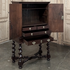 19th Century Dutch Raised Cabinet in the Chinoiserie Style
