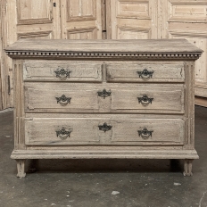 18th Century French Neoclassical Chest of Drawers in Stripped Oak