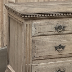 18th Century French Neoclassical Chest of Drawers in Stripped Oak