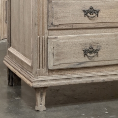 18th Century French Neoclassical Chest of Drawers in Stripped Oak