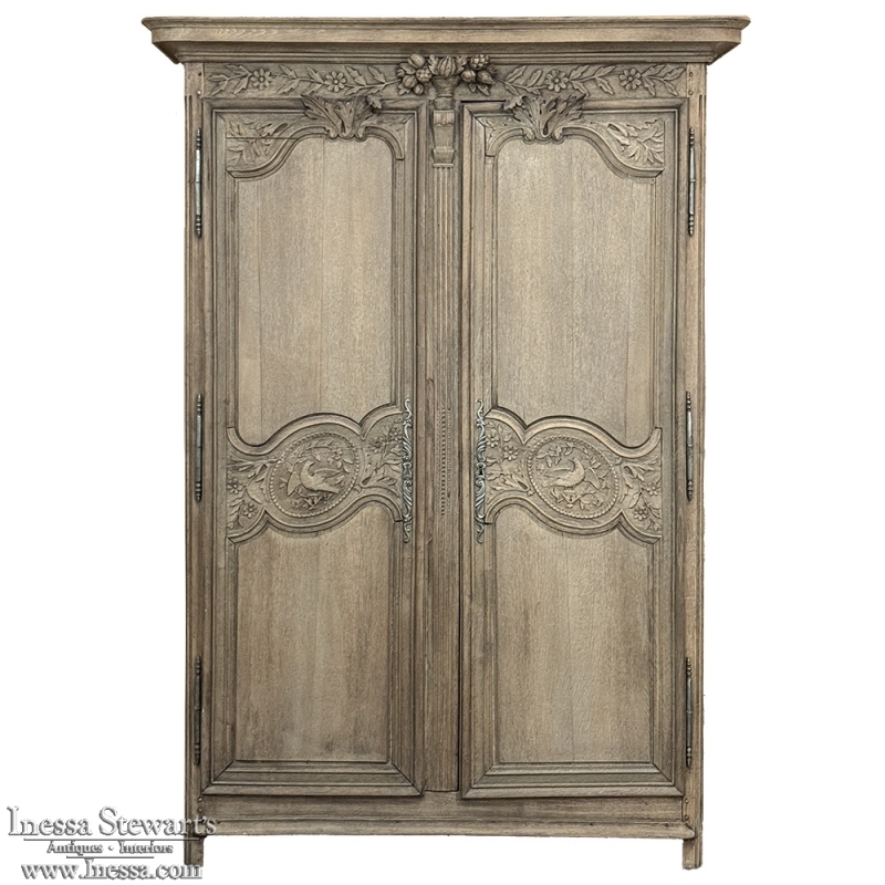 19th Century Normandie Armoire Du Marriage