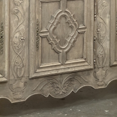 18th Century Country French Louis XIII Buffet in Stripped Oak