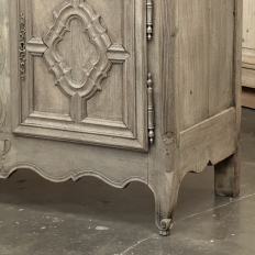 18th Century Country French Louis XIII Buffet in Stripped Oak