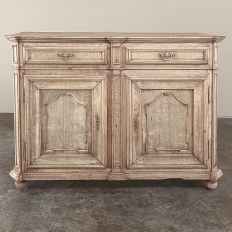 18th Century Country French Louis XIII Buffet in Stripped Oak