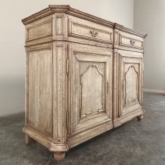 18th Century Country French Louis XIII Buffet in Stripped Oak