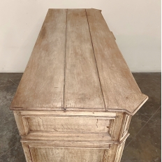 18th Century Country French Louis XIII Buffet in Stripped Oak