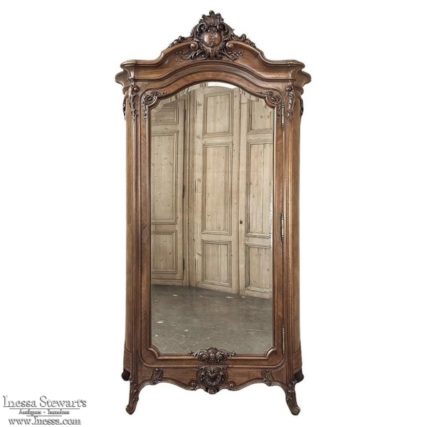 Belle Epoque French Walnut Serpentine Armoire from Paris ca.1900