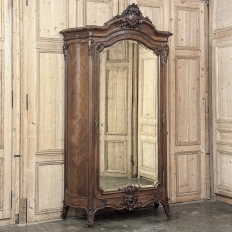 Belle Epoque French Walnut Serpentine Armoire from Paris ca.1900