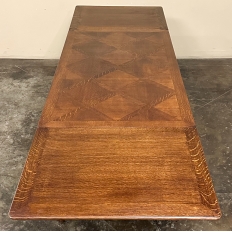 Antique French Louis XV Draw Leaf Dining Table