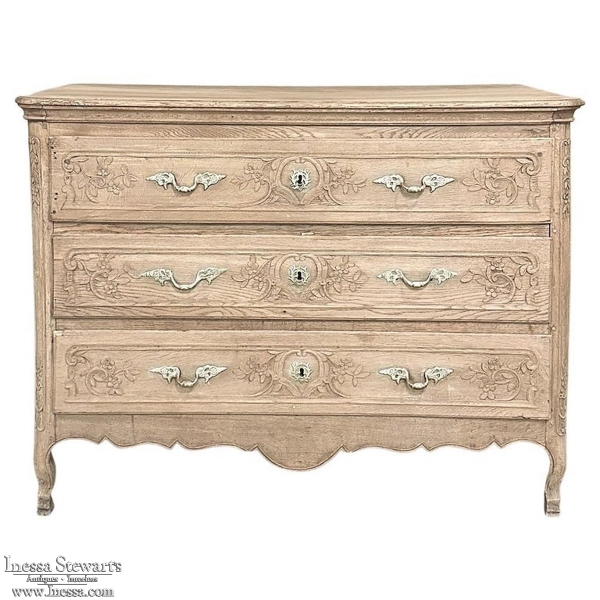 18th Century Country French Louis XV Commode in Stripped Oak