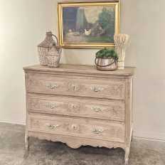 18th Century Country French Louis XV Commode in Stripped Oak