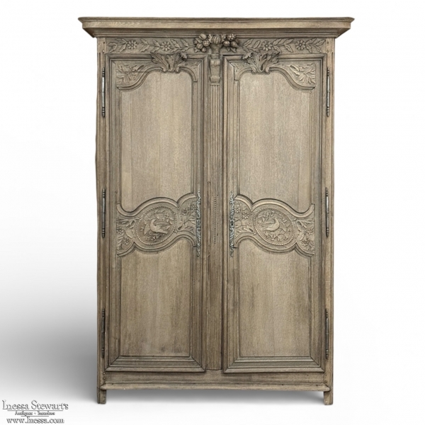 19th Century Normandie Stripped Oak Armoire Du Marriage