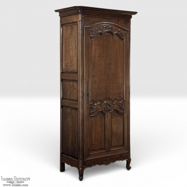 19th Century Country French Oak Bonneti&egrave;re ~ Petite Armoire