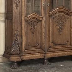 Late 19th Century Belgian Liégeoise Louis XIV Bookcase in Solid Quarter-Sawn Oak