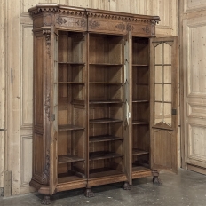 Late 19th Century Belgian Liégeoise Louis XIV Bookcase in Solid Quarter-Sawn Oak
