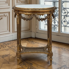 Antique French Louis XVI Giltwood Oval Side Table with Carrara Marble Top