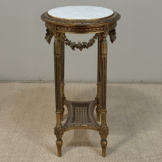 Antique French Louis XVI Giltwood Oval Side Table with Carrara Marble Top