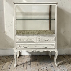 Vintage Country French Louis XV Painted Vitrine