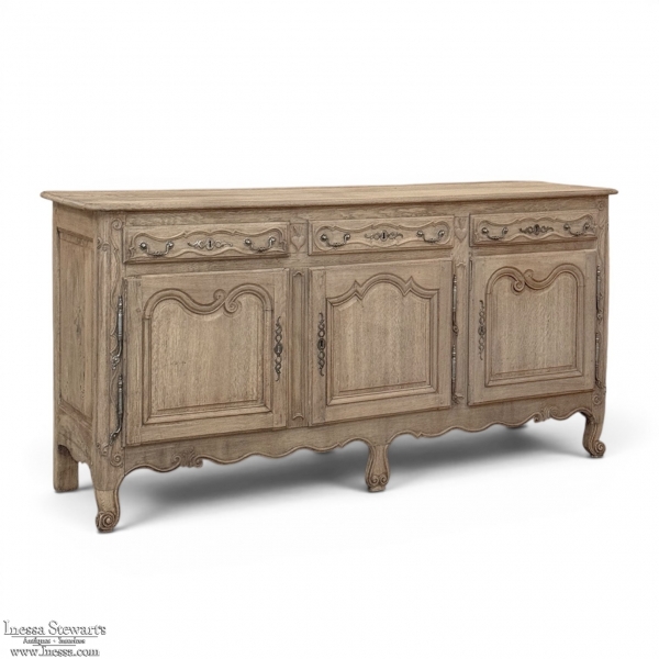 18th Century Country French Louis XV Buffet in Stripped Oak