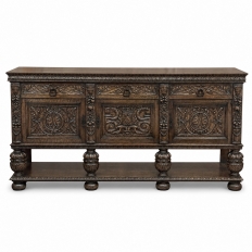 Antique French Renaissance Raised Buffet in Carved Oak