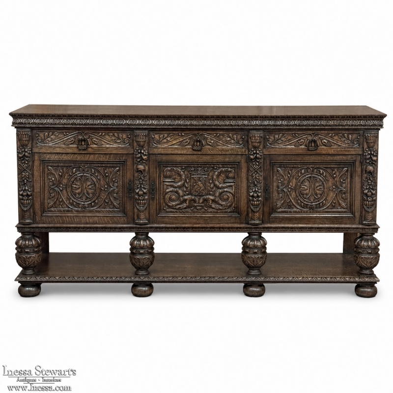 Antique French Renaissance Raised Buffet in Carved Oak