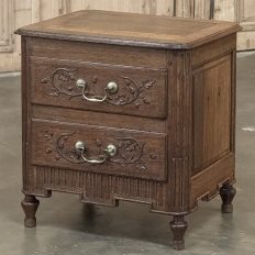 19th Century Liègeois Louis XVI Petite Oak Commode