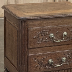 19th Century Liègeois Louis XVI Petite Oak Commode