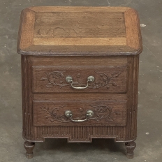 19th Century Liègeois Louis XVI Petite Oak Commode