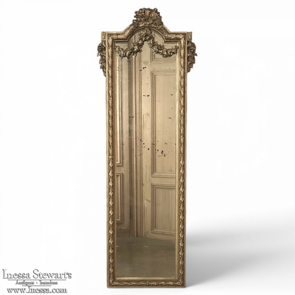 19th Century Italian Hand Carved Giltwood Louis XVI Mirror
