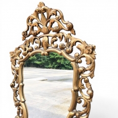 Italian Baroque Giltwood Mirror
