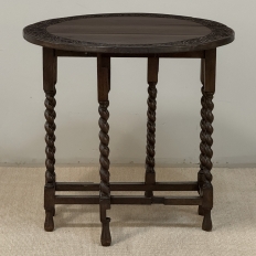 19th Century English Oak Gateleg Drop Leaf Occasional Table