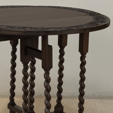 19th Century English Oak Gateleg Drop Leaf Occasional Table