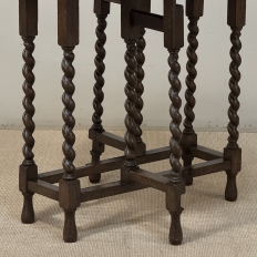 19th Century English Oak Gateleg Drop Leaf Occasional Table