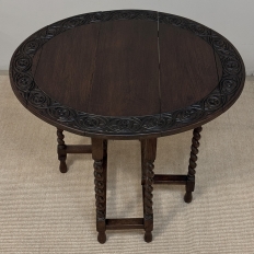 19th Century English Oak Gateleg Drop Leaf Occasional Table