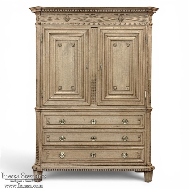 18th Century Dutch Louis XVI Period Stripped Oak Linen Press
