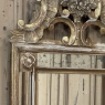 18th Century Italian Neoclassical Period Hand-Carved Giltwood Mirror