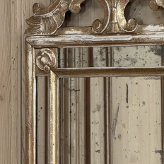 18th Century Italian Neoclassical Period Hand-Carved Giltwood Mirror