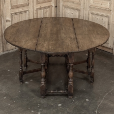 Early 19th Century Antique English Oak Gateleg Dining Table