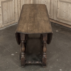 Early 19th Century Antique English Oak Gateleg Dining Table