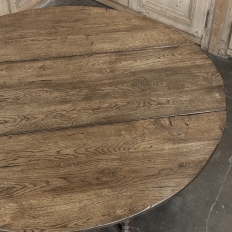 Early 19th Century Antique English Oak Gateleg Dining Table