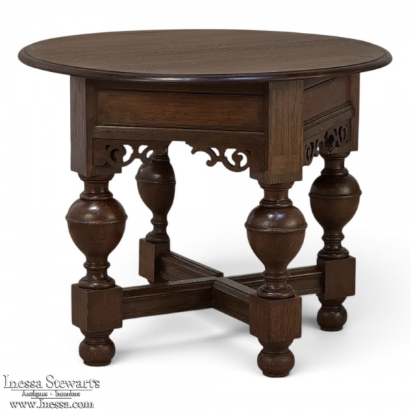 19th Century English Oak Gateleg Drop Leaf Occasional Table
