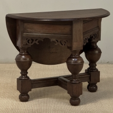 19th Century English Oak Gateleg Drop Leaf Occasional Table